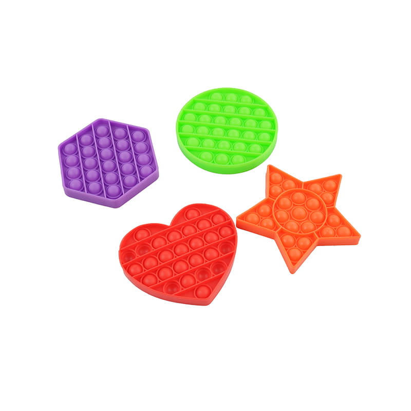 Plastová hračka pre priekopníkov proti nenápadu